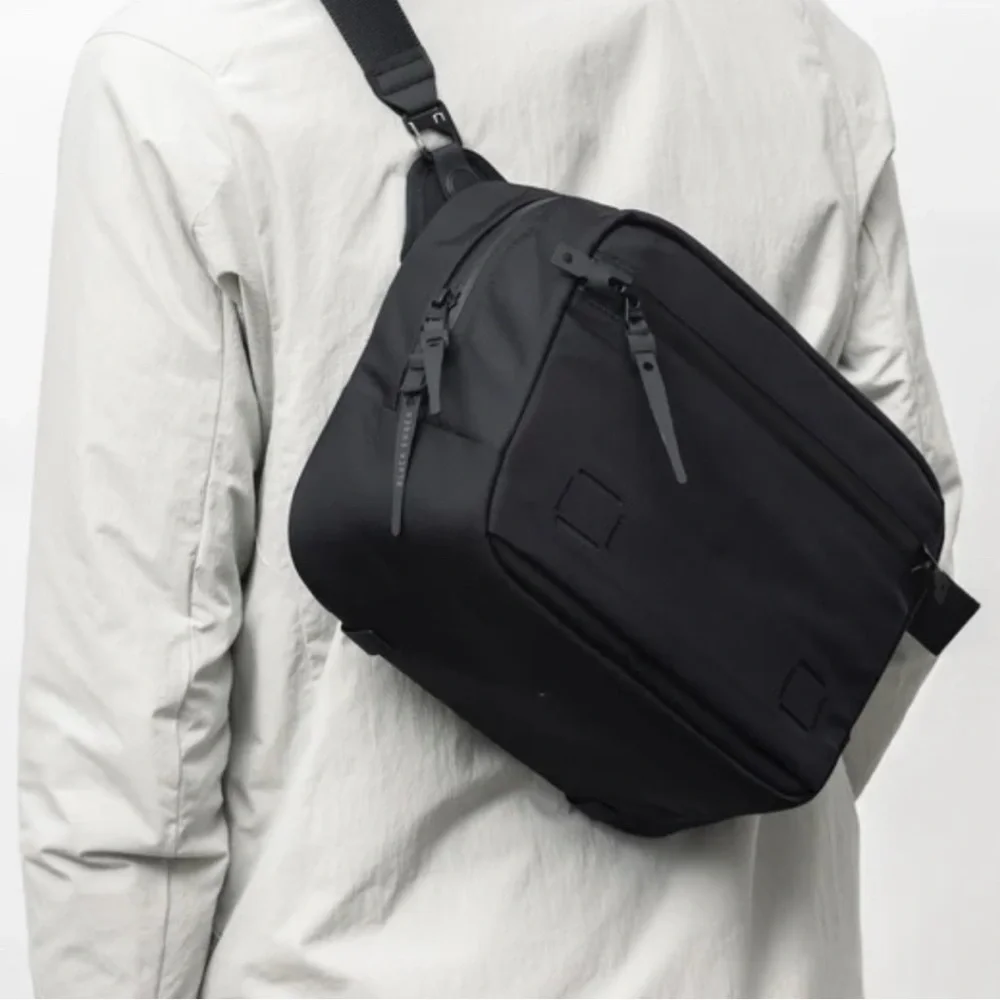 Black Ember Grip Sling 9L